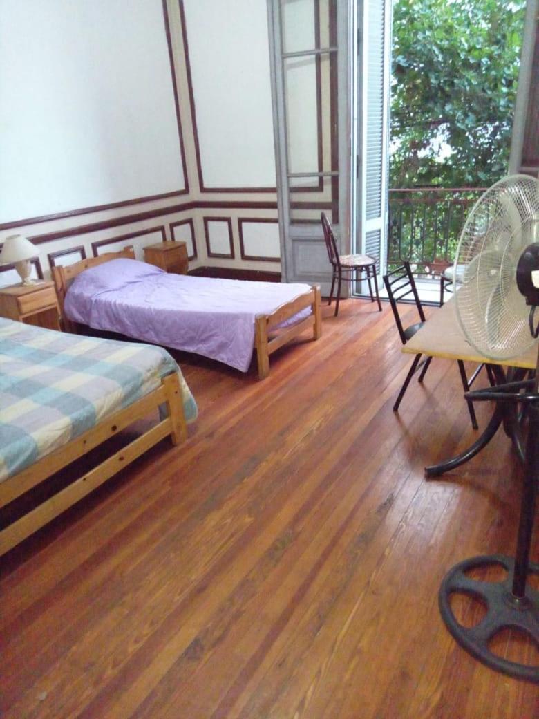 Habitac Indiv Casa De Familia, Flores Buenos Aires Exteriér fotografie