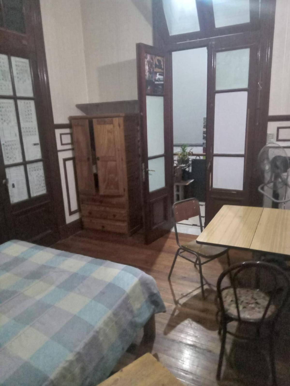 Habitac Indiv Casa De Familia, Flores Buenos Aires Exteriér fotografie